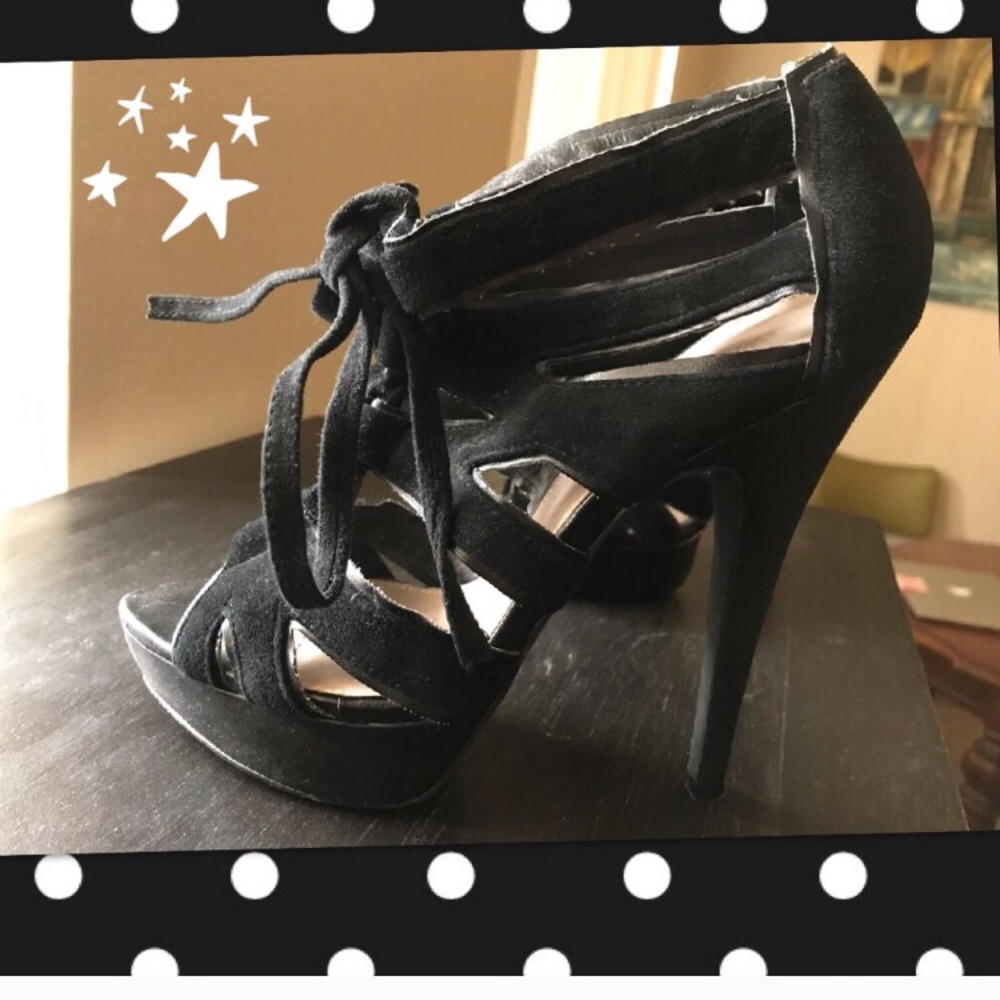 Victoria's Secret leather and suede heels- black